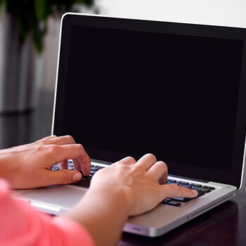 Wzory frontów szafek kuchennych – jak wybrać idealne dla swojej kuchni?